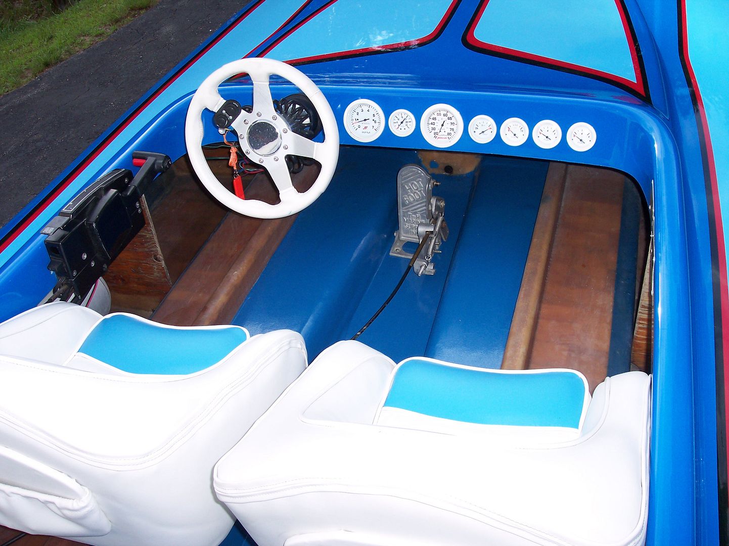 18' Centurion Pickle Fork Tunnel Hull Outboard With Or Without Power